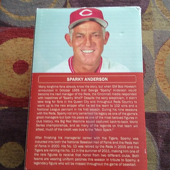 Sparky Anderson commemorative bronze statue - Picture 4 of 8